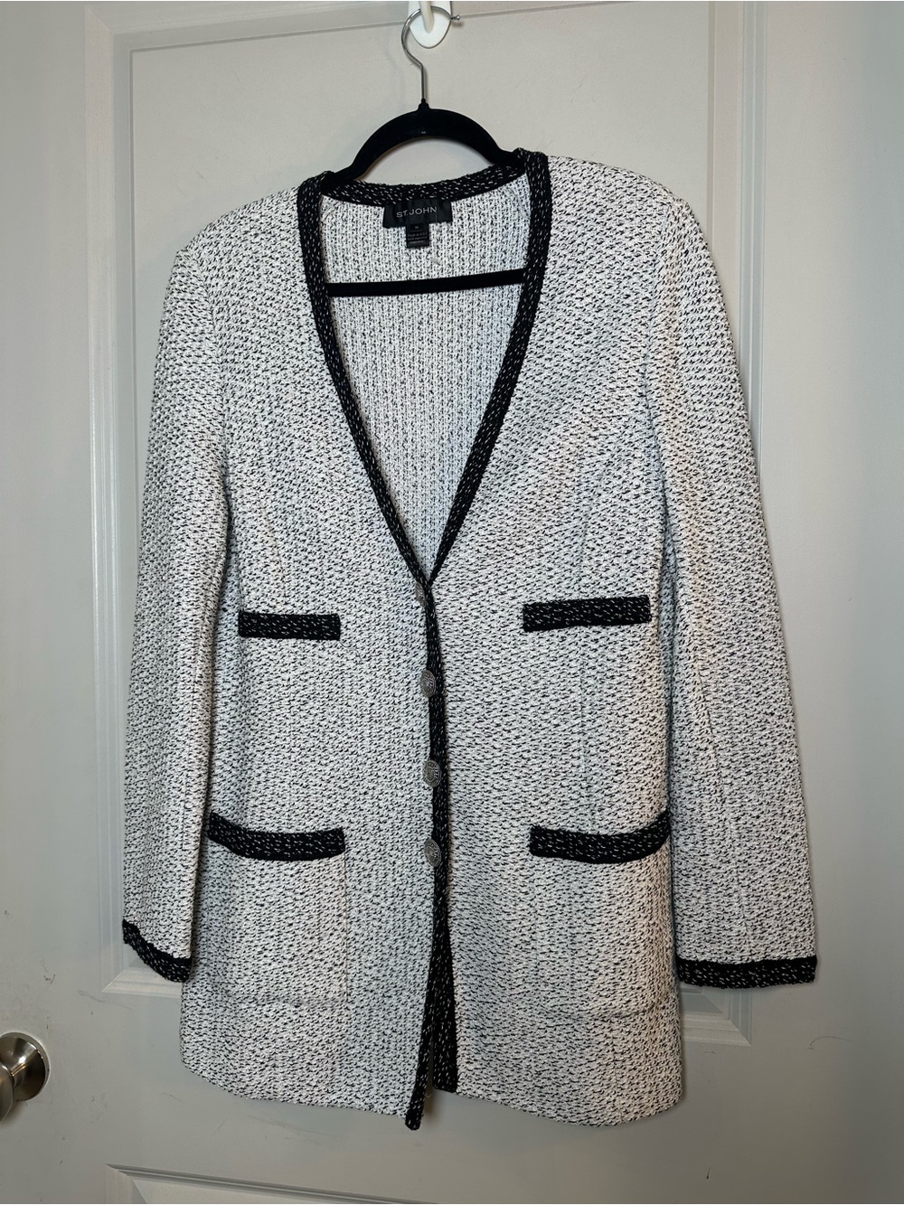 ST. JOHN Black & White Knit Wool Blend Boucle Silver Button Cardigan Blazer, 14
